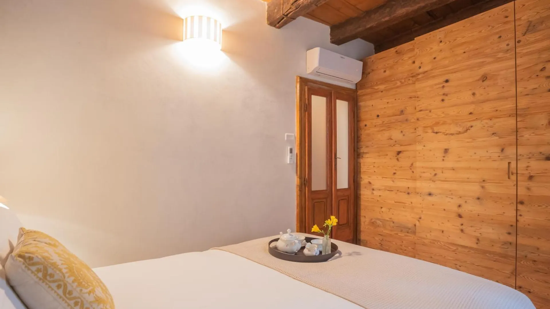 Pantero Apartment By Rent All קומו 0*,